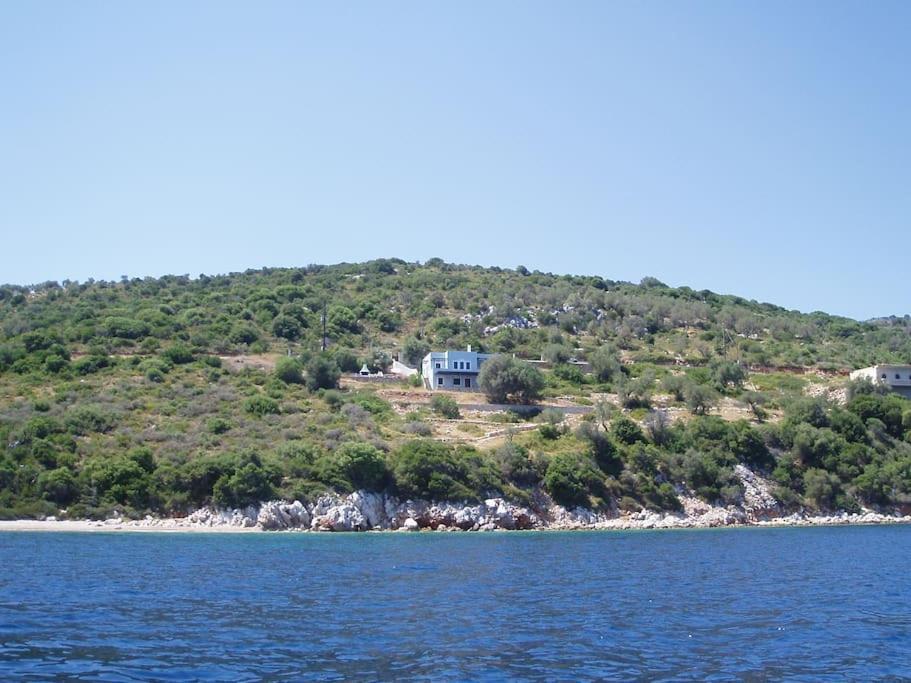 Villa With Breathtaking Views And Private Beach Agios Dimitrios  Zewnętrze zdjęcie