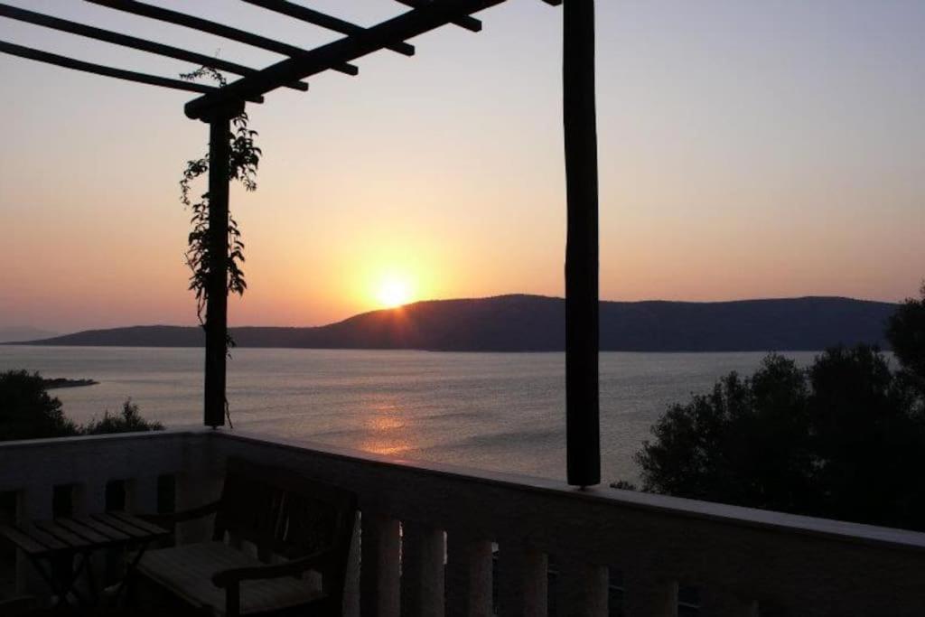 Villa With Breathtaking Views And Private Beach Agios Dimitrios  Zewnętrze zdjęcie