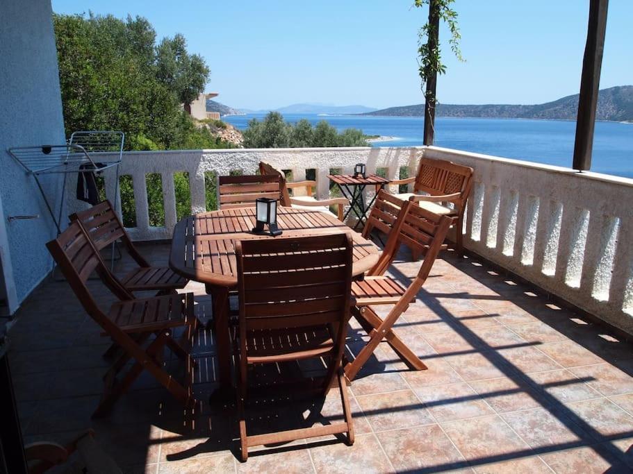 Villa With Breathtaking Views And Private Beach Agios Dimitrios  Zewnętrze zdjęcie